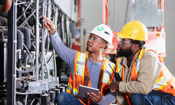 Best Electrician Near Me  in Malvern, OH